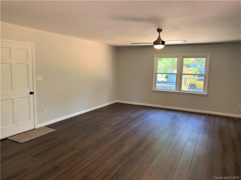 Property image 5 at 4612 Hood Drive, Charlotte, NC 28213