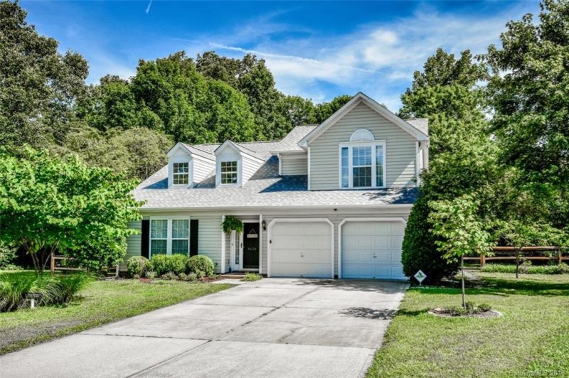 Property image 3 at 9439 Monarda Court, Charlotte, NC 28216