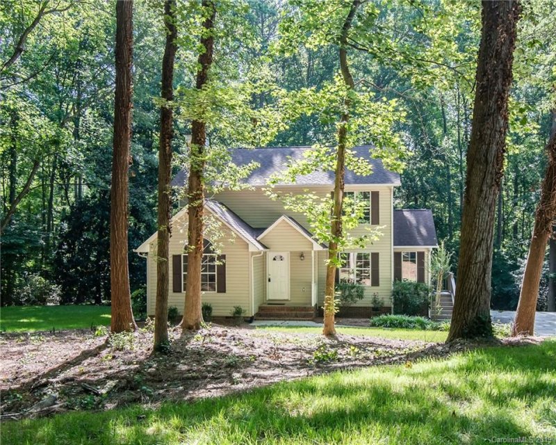 1539 Nichole Lane