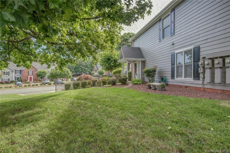 Property image 3 at 1799 Robinwood Road, Gastonia, NC 28054