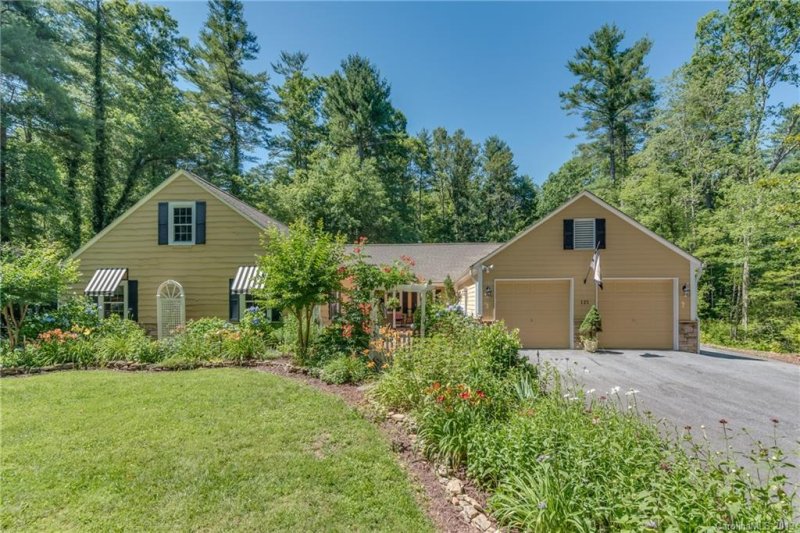 Property image 2 at 121 Boyd Drive, Flat Rock, NC 28731