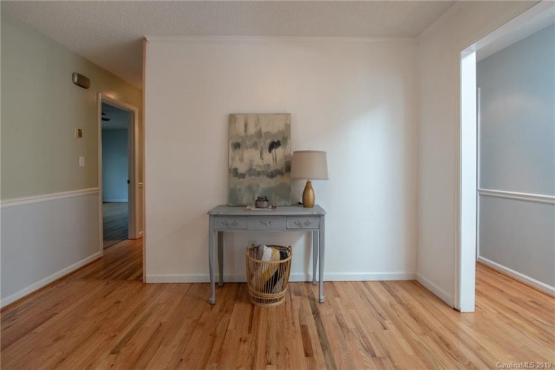 Property image 4 at 64 Starmount Drive, Asheville, NC 28806