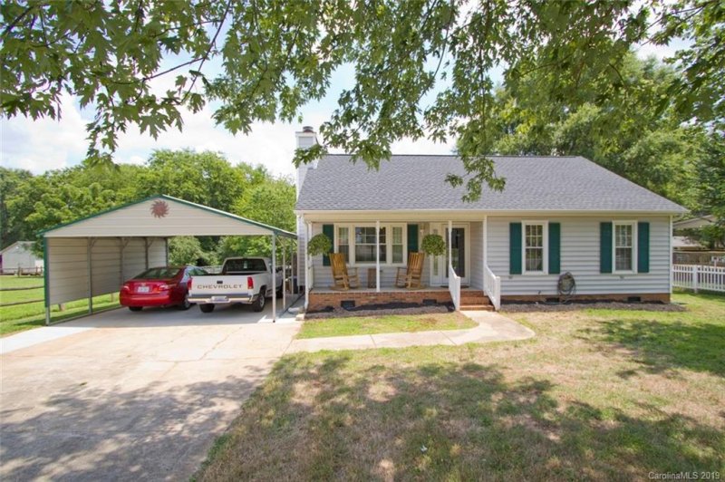 Property image 2 at 3449 Farm Lake Drive, Concord, NC 28027