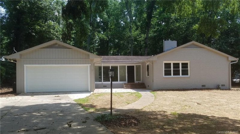 1123 Lynnbrook Drive