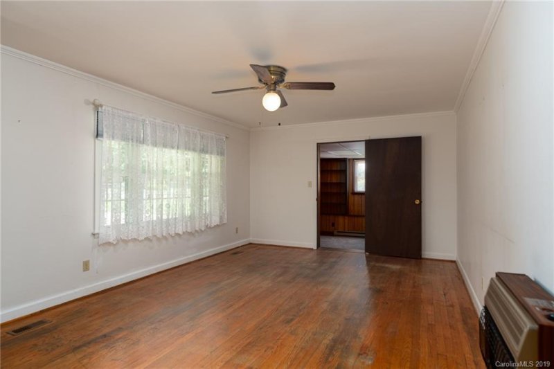 Property image 4 at 1484 17th Street Drive, Hickory, NC 28601