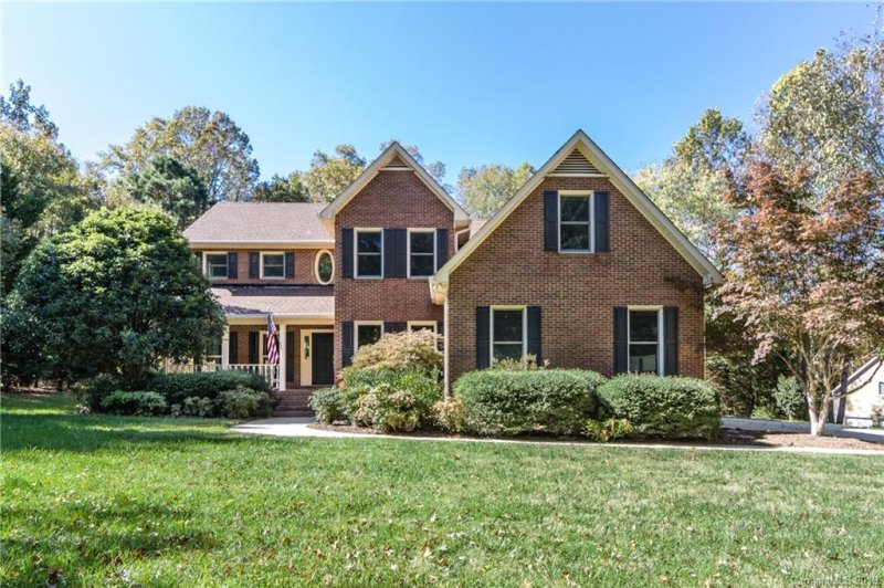 11915 Mountain Lake Cove