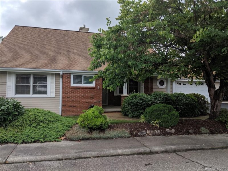 1015 Saddlebrook Drive