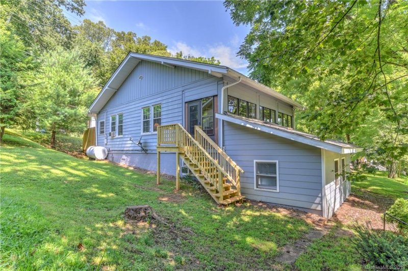 Property image 2 at 5 Wood Avenue, Asheville, NC 28803