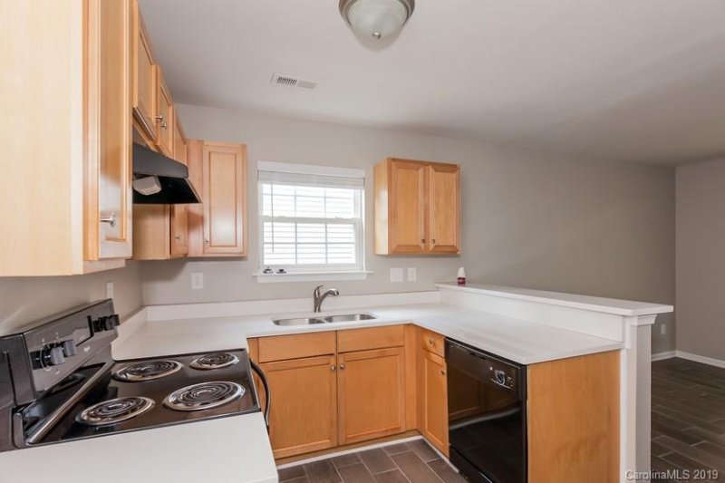 Property image 5 at 1339 Braveheart Lane, Charlotte, NC 28216