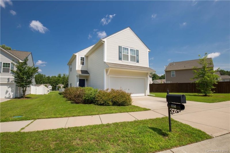 Property image 2 at 1550 Peabody Court, Gastonia, NC 28052