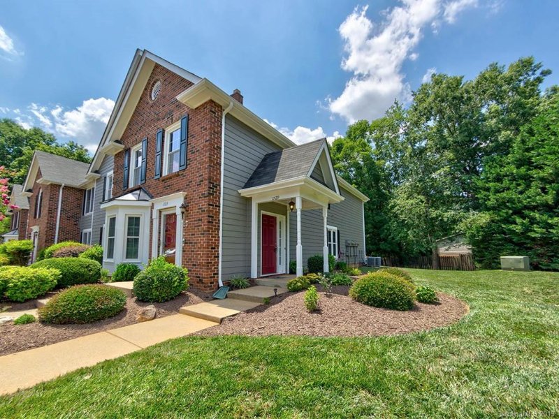 Property image 2 at 1729 Robinwood Road, Gastonia, NC 28054