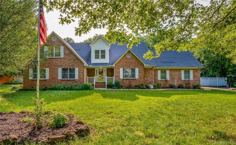 2383 Blossom Drive