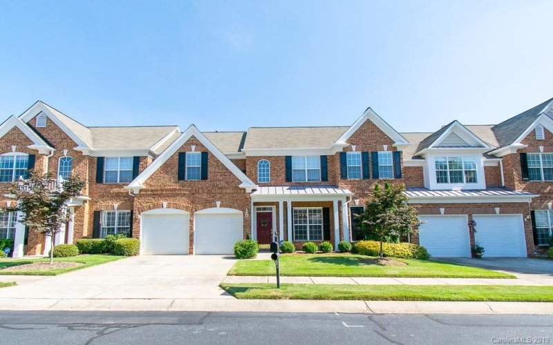 Property image 2 at 411 Eberle Way, Matthews, NC 28105