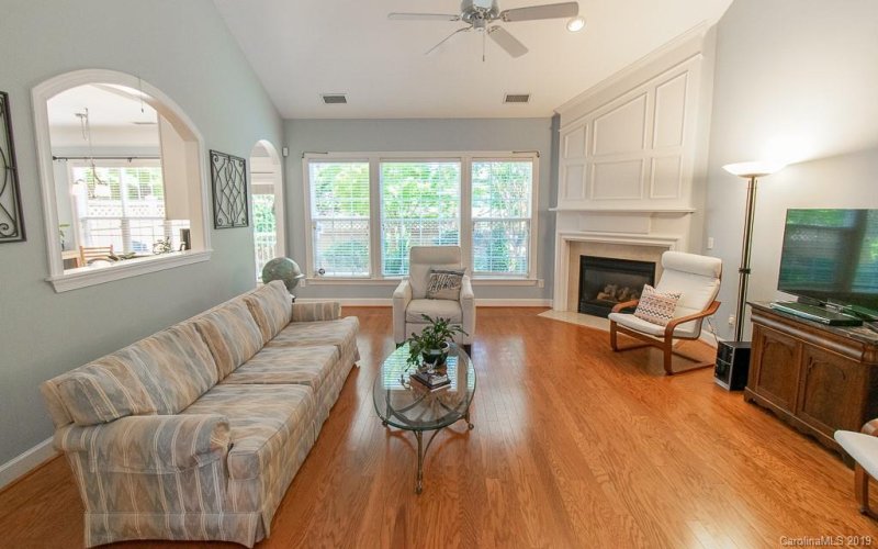 Property image 4 at 411 Eberle Way, Matthews, NC 28105