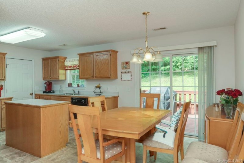 Property image 5 at 1862 Green Leaf Court, Conover, NC 28613