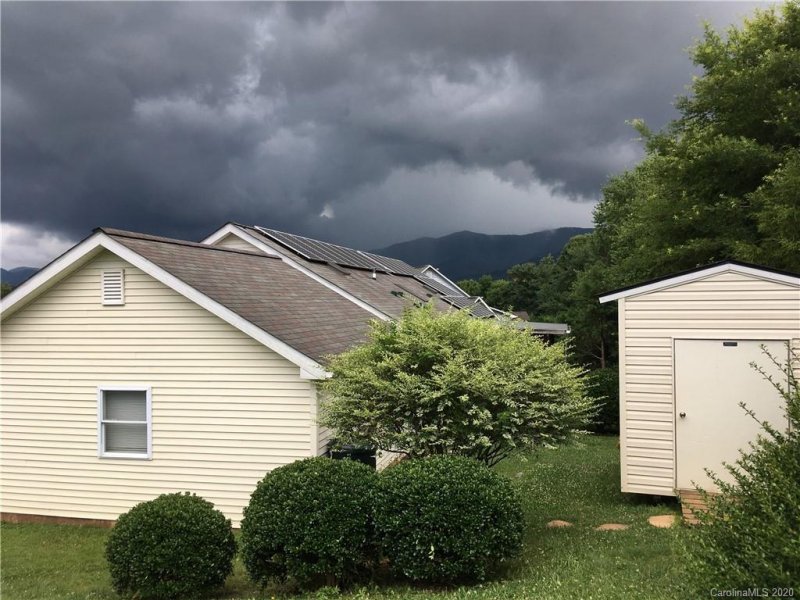 Property image 3 at 9 Eden Glen Road, Black Mountain, NC 28711