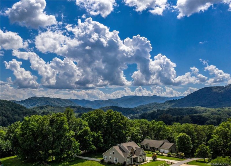 Property image 3 at 293 Sunshine Acres Drive, Sylva, NC 28779