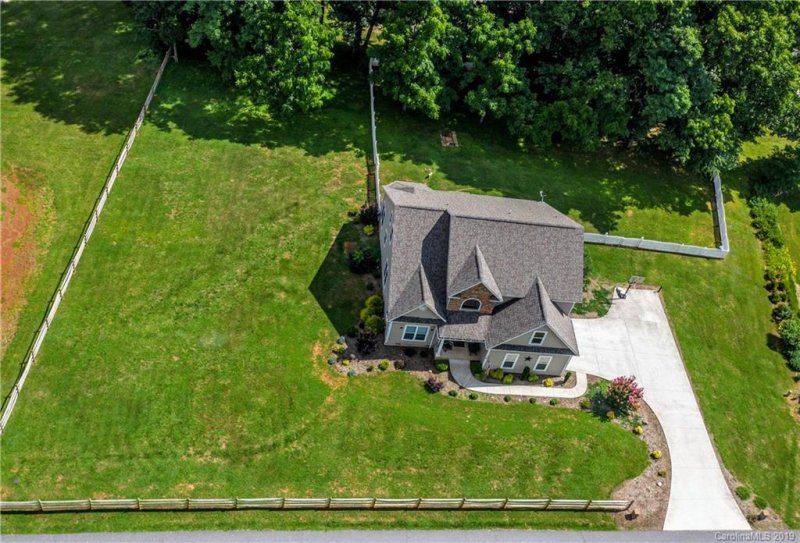 Property image 5 at 293 Sunshine Acres Drive, Sylva, NC 28779