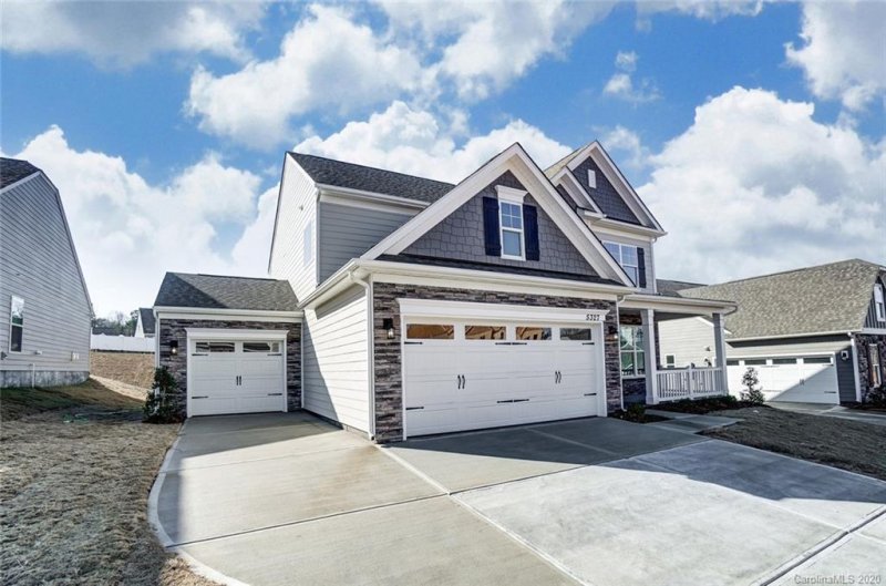 Property image 2 at 5327 Pembrey Drive, Denver, NC 28037