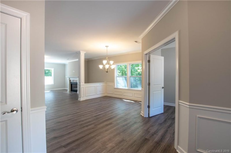 Property image 4 at 8327 Aspen Court, Charlotte, NC 28227