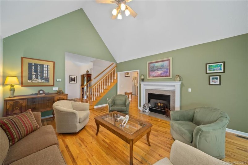 Property image 4 at 46 Blue Moon Lane, Hendersonville, NC 28739