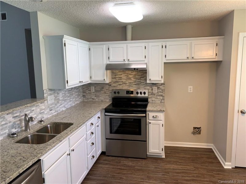 Property image 2 at 3223 Mintleaf Drive, Charlotte, NC 28269