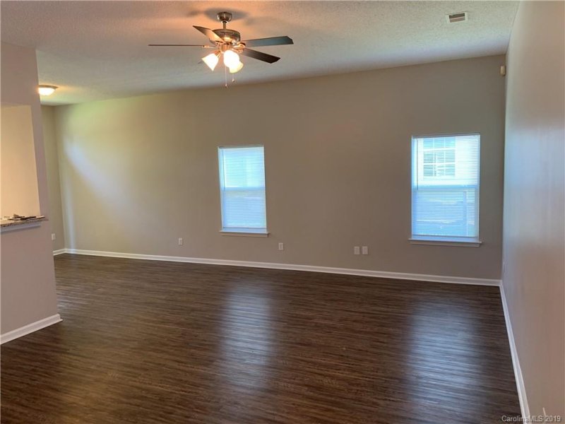 Property image 4 at 3223 Mintleaf Drive, Charlotte, NC 28269