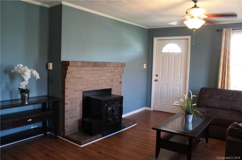 Property image 5 at 71 Walnut Avenue, Gastonia, NC 28054