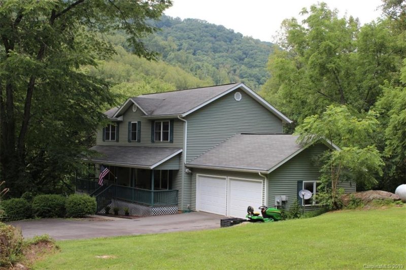 Property image 2 at 6 Countryside Estate, Barnardsville, NC 28709