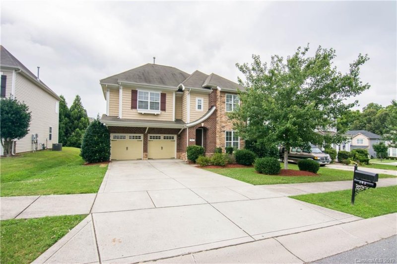 Property image 2 at 303 Trillium Street, Concord, NC 28027