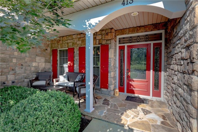 Property image 3 at 413 19th Avenue Circle, Hickory, NC 28601