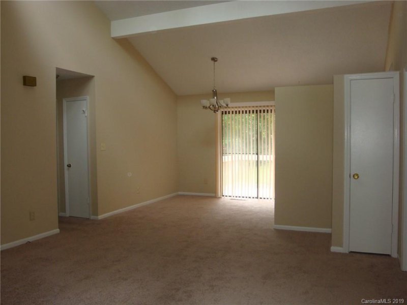 Property image 3 at 6808 Idlewild Road, Charlotte, NC 28212