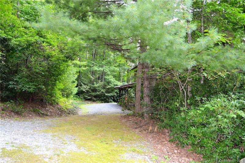 Property image 3 at 7697 Turtle Rock Road, Newland, NC 28657