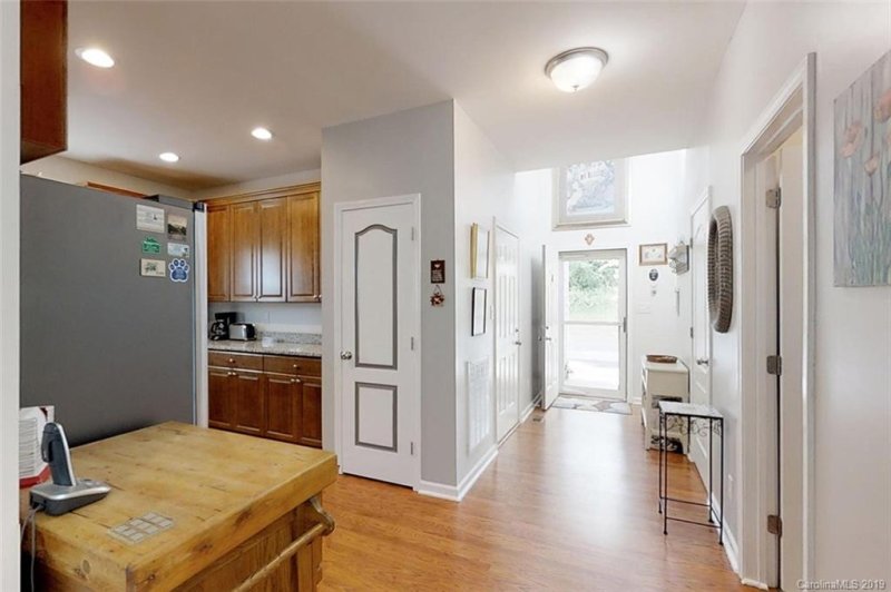 Property image 4 at 68 Kirby Road, Asheville, NC 28806