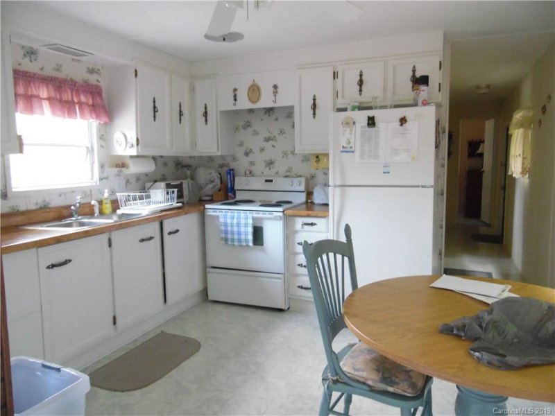 Property image 4 at 64 Arthur Drive, Balsam Grove, NC 28708