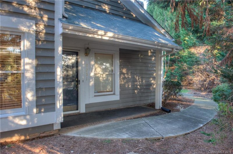 Property image 2 at 8231 Tradd Court, Charlotte, NC 28210