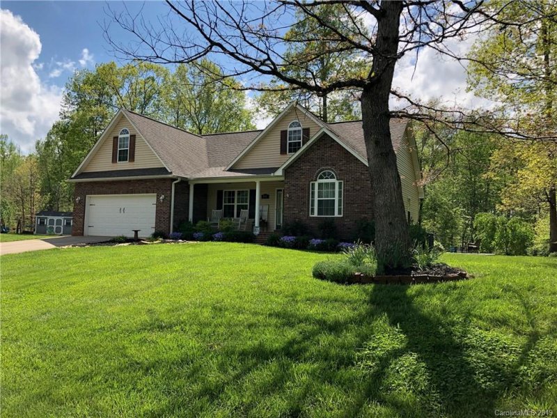 Property image 3 at 306 Bluegill Lane, Statesville, NC 28625