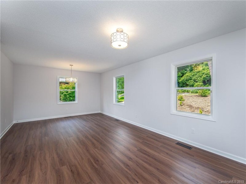 Property image 4 at 2 Wilson Creek Drive, Asheville, NC 28803