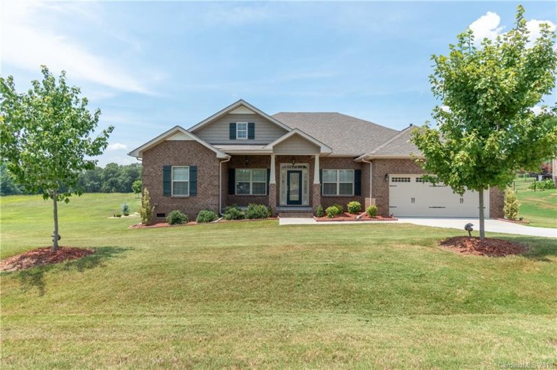 Property image 2 at 124 Nesting Quail Lane, Mooresville, NC 28117