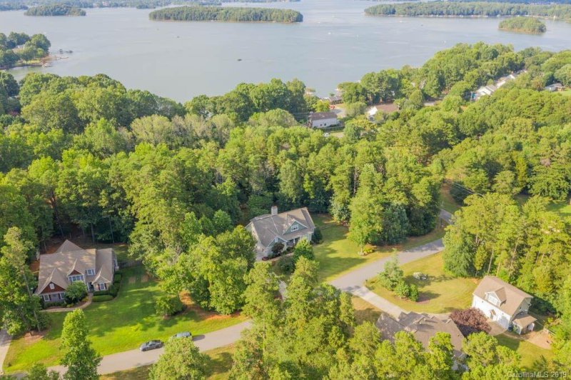 Property image 3 at 14110 Lea Point Court, Huntersville, NC 28078