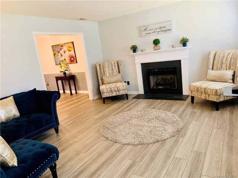 Property image 3 at 4234 Huntmeadow Drive, Charlotte, NC 28269