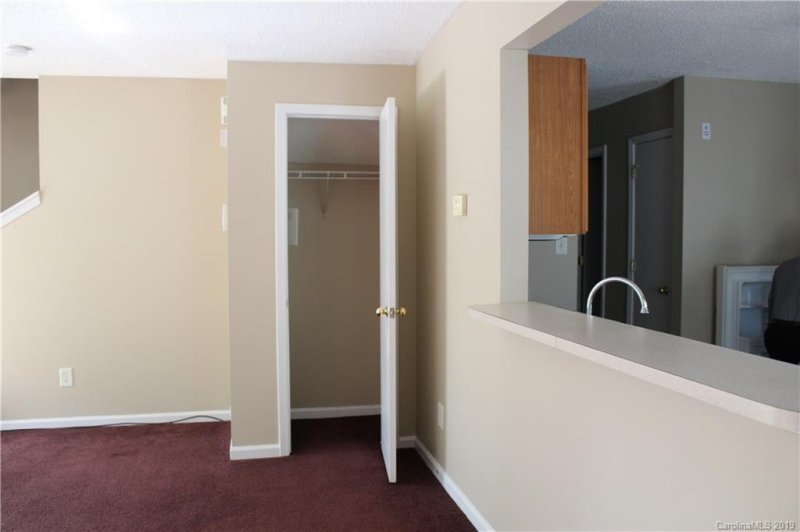 Property image 5 at 6325 Linda Vista Lane, Charlotte, NC 28216