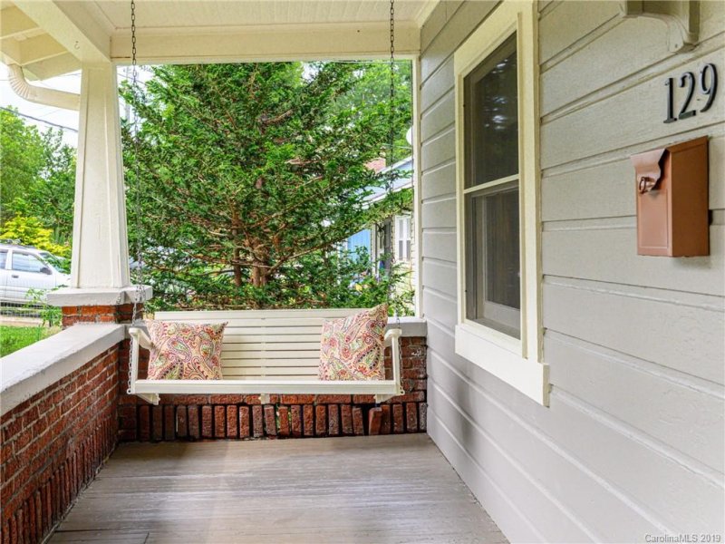 Property image 3 at 129 Dorchester Avenue, Asheville, NC 28806