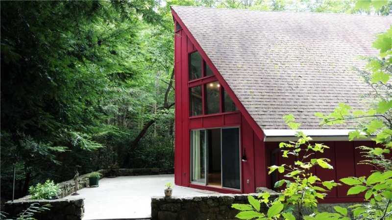 Property image 2 at 926 Holly Road, Black Mountain, NC 28711