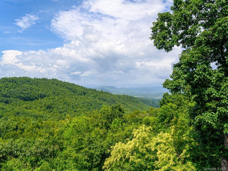 Property image 2 at 140 Hemlock Trail, Hendersonville, NC 28739