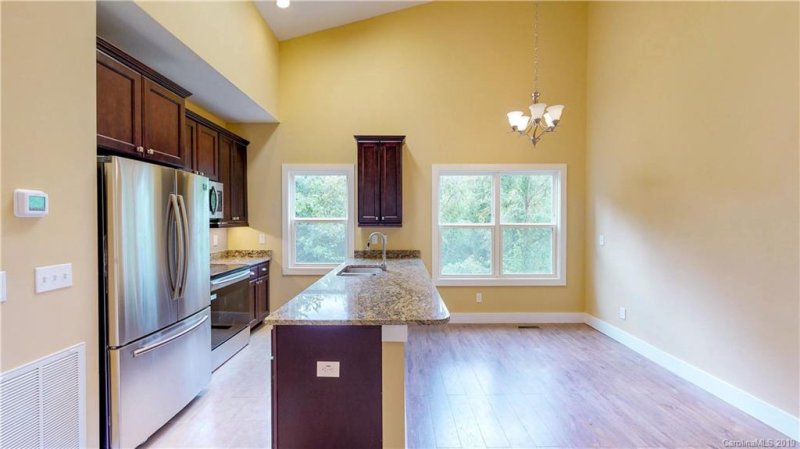 Property image 3 at 18 Crestwood Lane, Candler, NC 28715