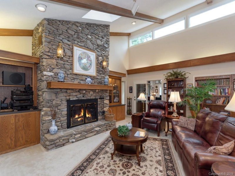 Property image 5 at 15 Mountain Spring Drive, Hendersonville, NC 28739