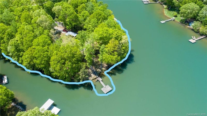 Property image 2 at 5138 Crystal Lake Drive, Denver, NC 28037