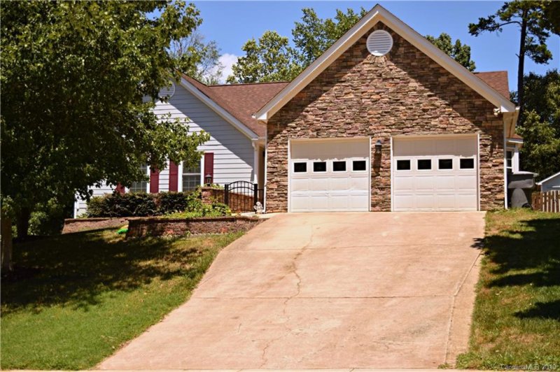 Property image 2 at 10112 Crayton Drive, Charlotte, NC 28269