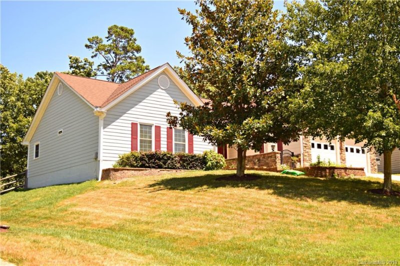 Property image 4 at 10112 Crayton Drive, Charlotte, NC 28269